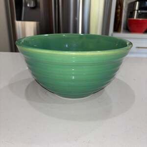 Vintage Bauer Pottery Ring Ware #12 Mixing Bowl Jade Green Beehive 9.5”